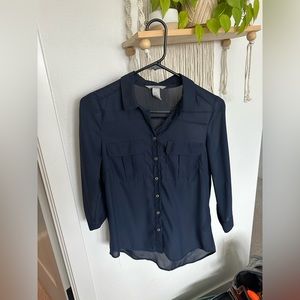 H&M dark blue roll up sleeve button up blouse